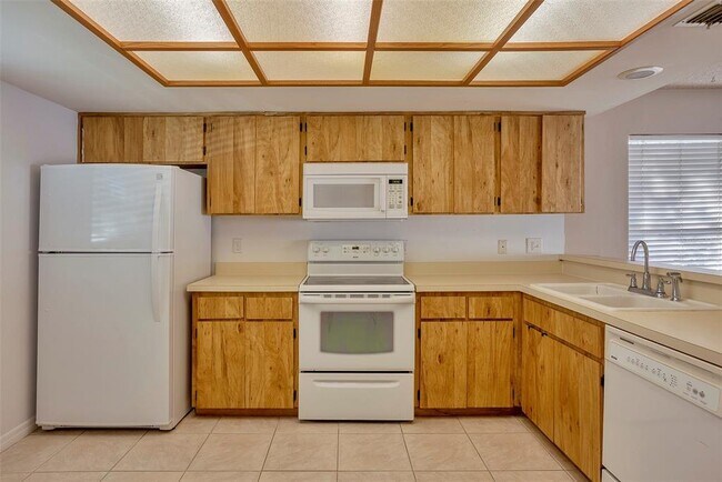 Foto del edificio - 2023 Sheffield Ct