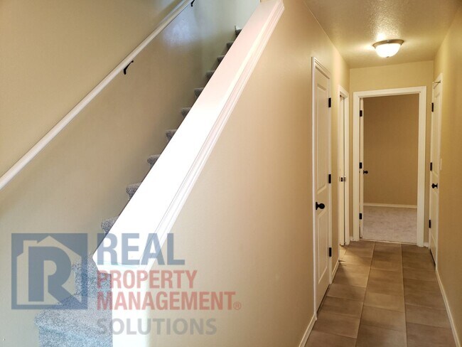 Foto del edificio - Spacious Home in Powellhurst Gilbert