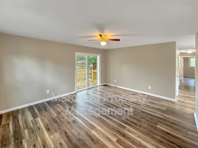 Building Photo - 4716 Old Spartanburg Rd