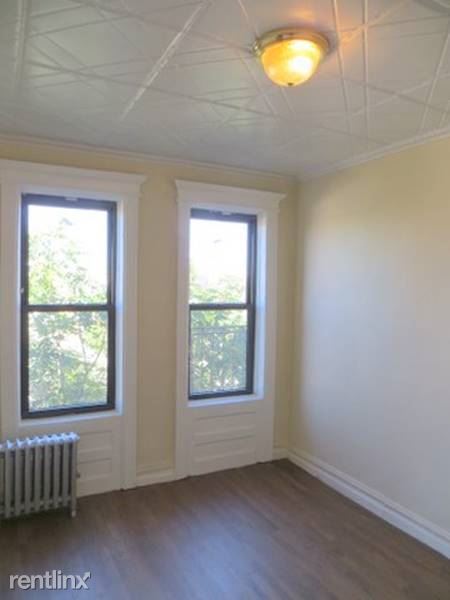 Foto del edificio - 307 12th St