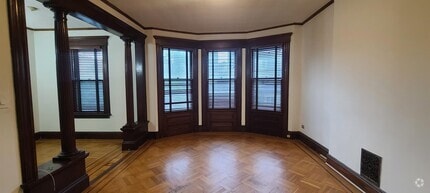 Building Photo - 49 Hudson Pl