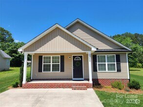 Building Photo - 1556 Kingston Dr