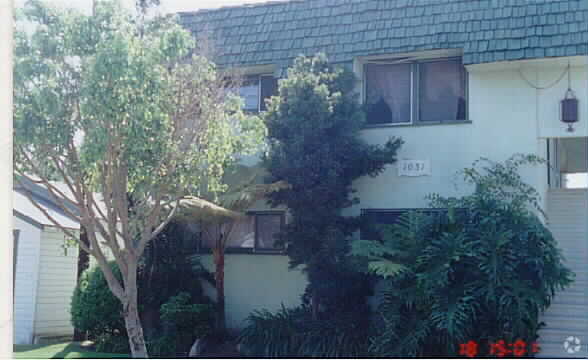 Primary Photo - Cedar Wood Apartments