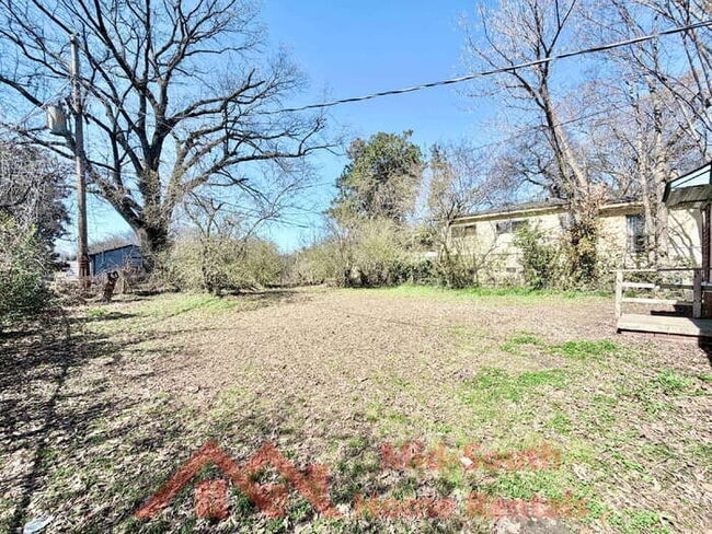 Foto del edificio - 1417 Rayner St