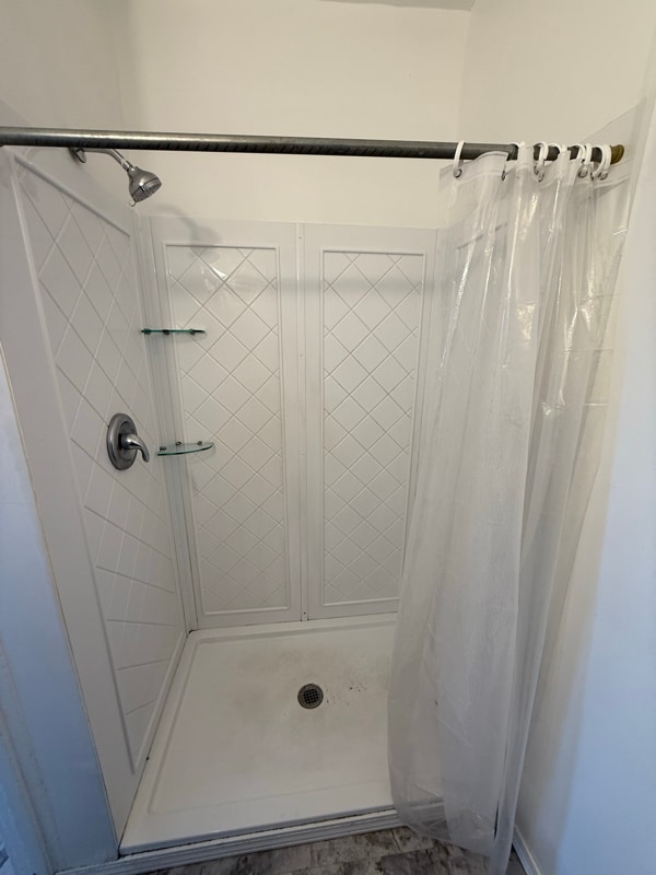 Building Photo - 242 Saratoga St