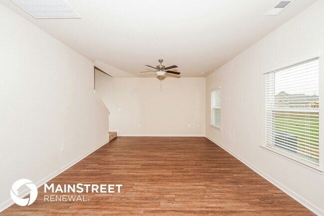 Foto del edificio - 625 Clover Cir