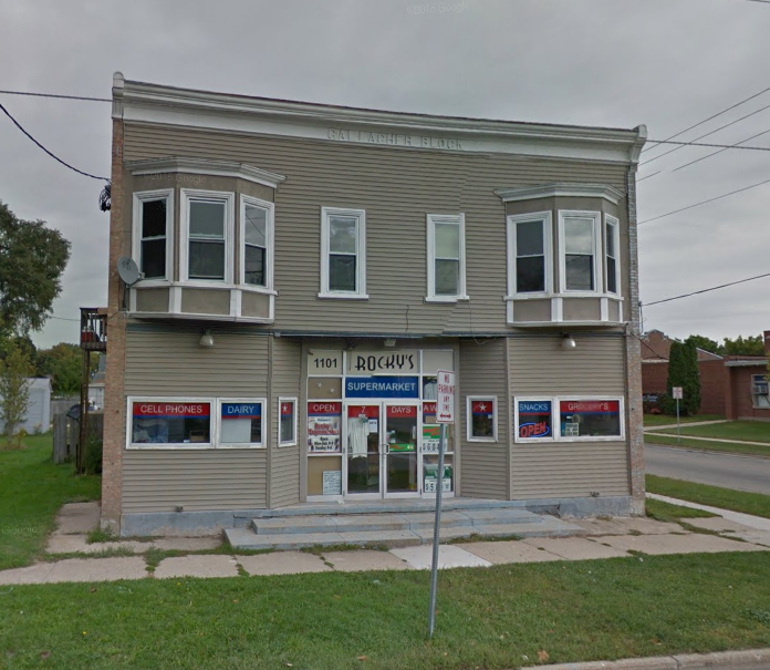 Primary Photo - 1103 St Lawrence Ave