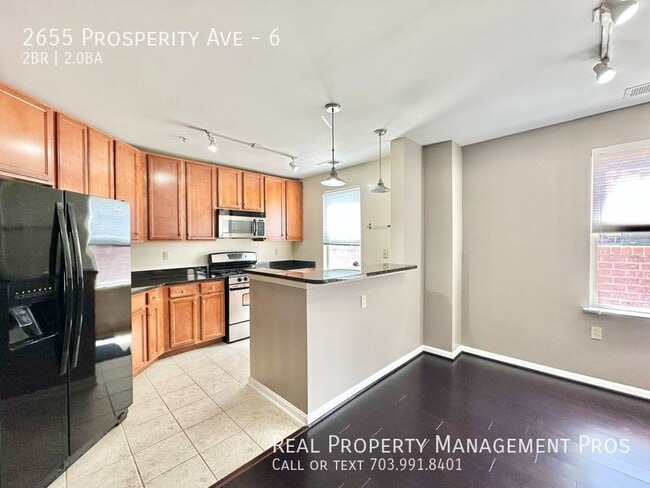 Foto del edificio - 2655 Prosperity Ave