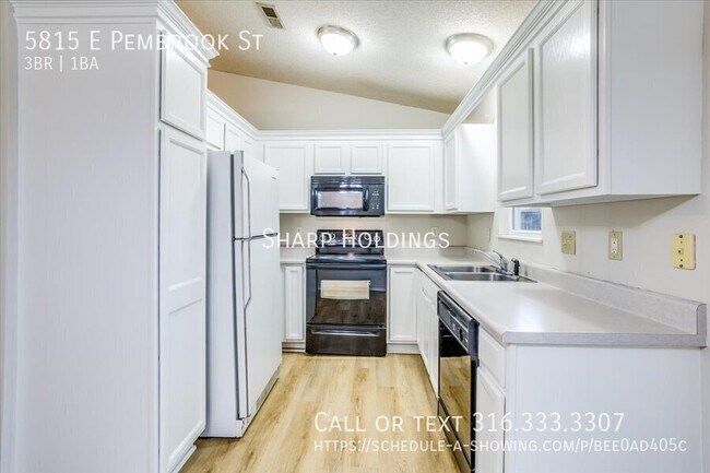 Building Photo - 5815 E Pembrook St