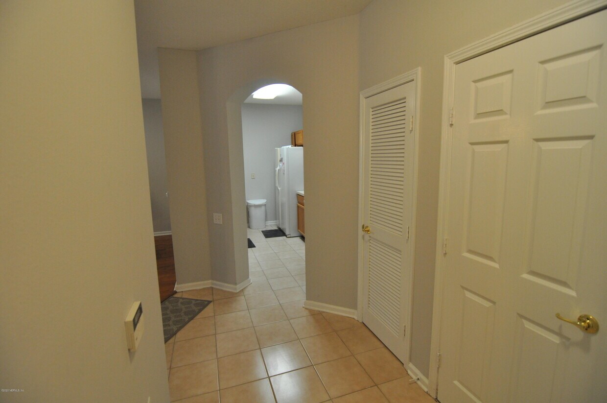 7990 Baymeadows Rd E Unit 216, Jacksonville, FL 32256 Condo for Rent