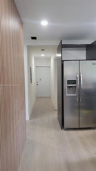 Foto del edificio - 2310 NW 103rd St