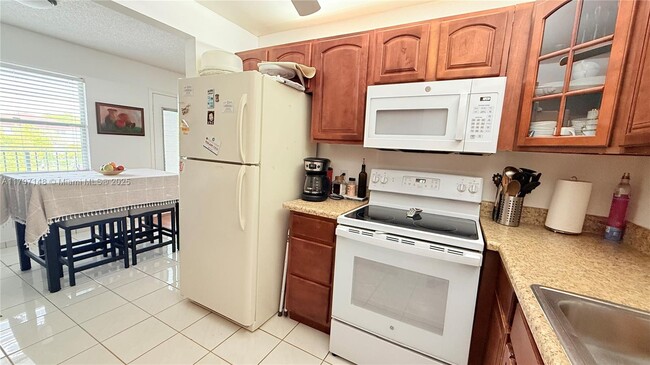 Foto del edificio - 13450 SW 3rd St