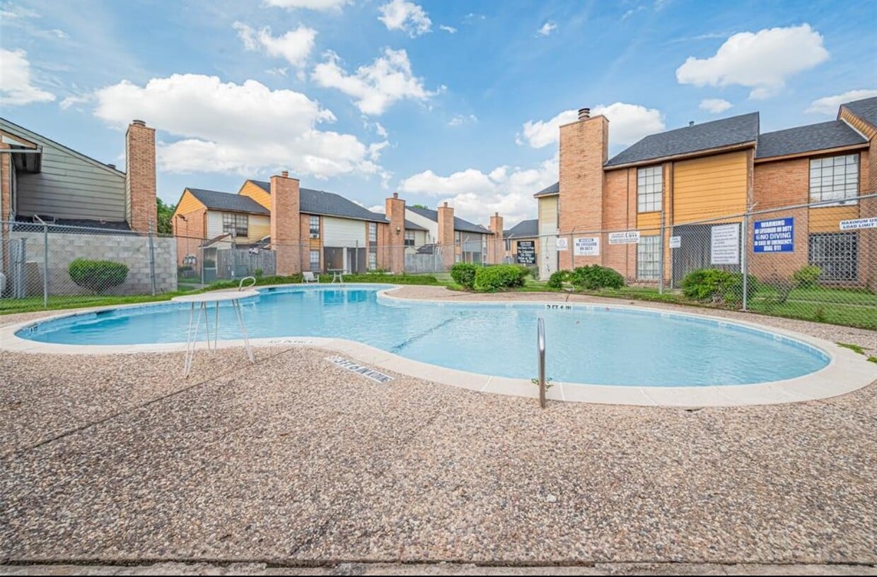 Foto principal - 9090 S Braeswood Blvd