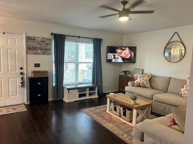 Foto del edificio - 1168 Bass Blvd