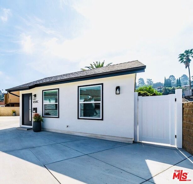 Building Photo - 1258 Mariposa St