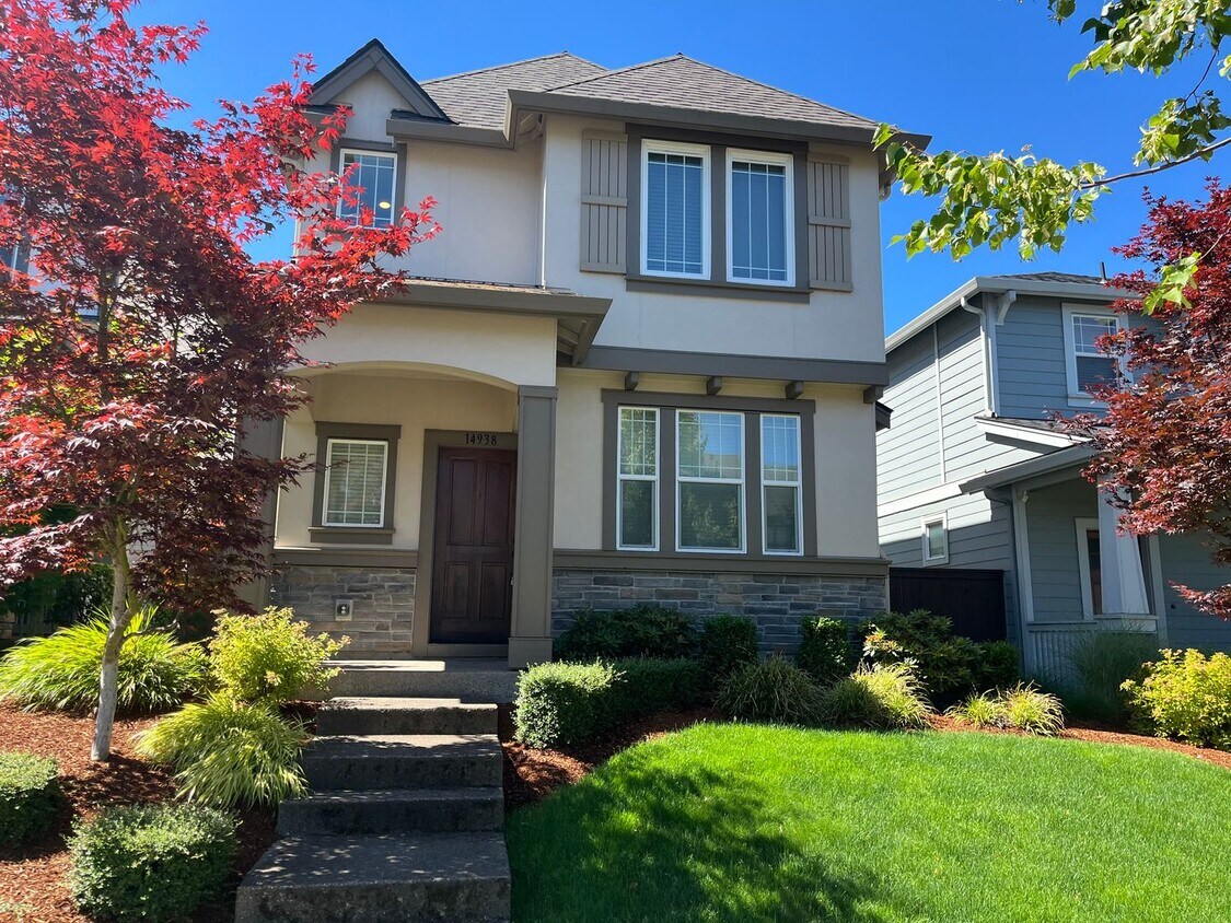 Foto principal - Spacious & Stylish Home in Desirable Betha...