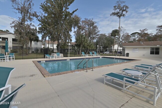 Foto del edificio - 1600 Big Tree Rd