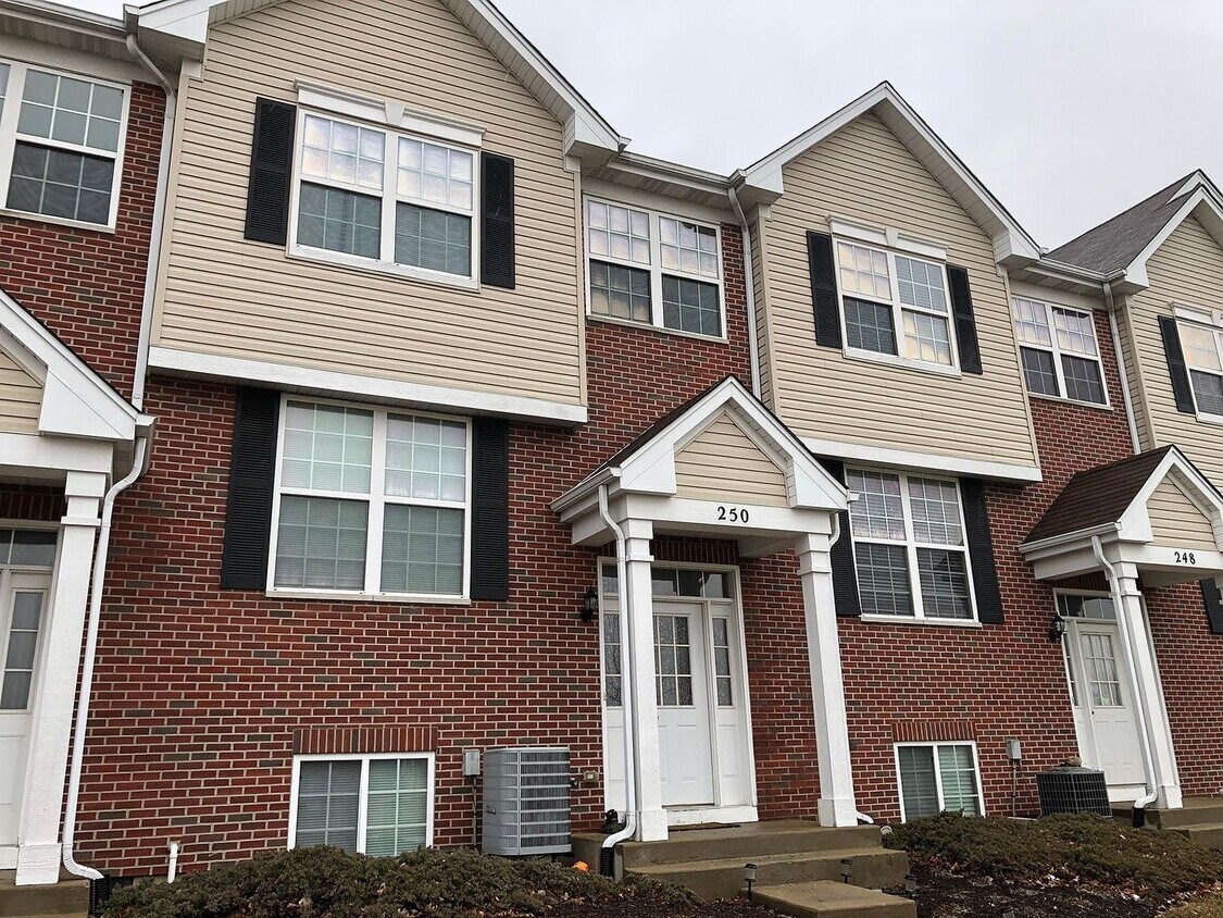 Foto principal - 250 S Alder Creek Dr