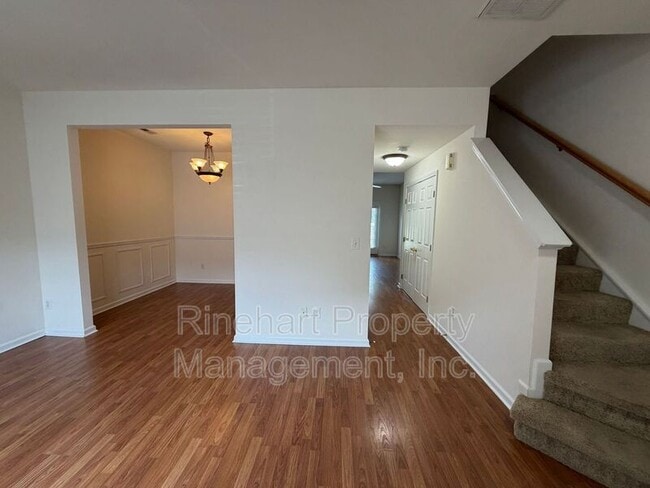 Building Photo - 737 Atherton Way