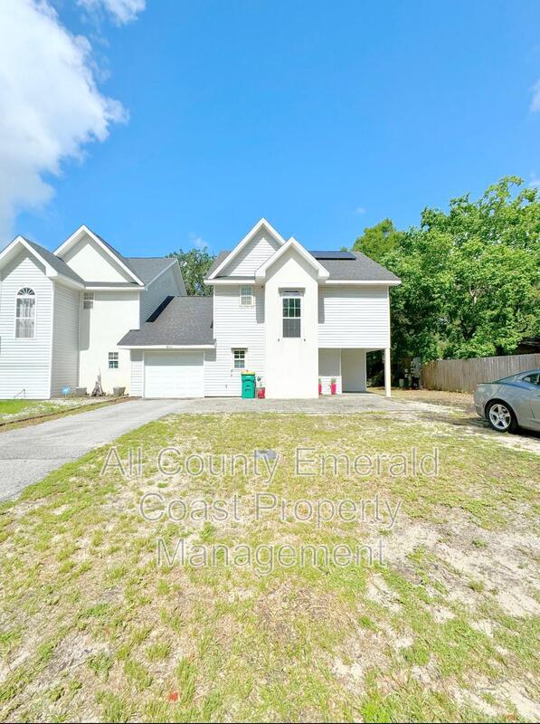Building Photo - 1002 Hondo Ave