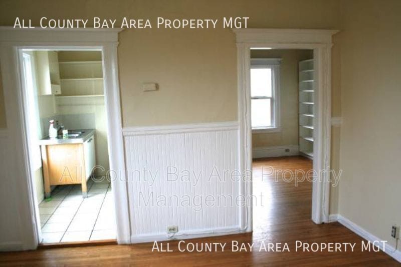 Foto del edificio - 2011 Crosby Ave