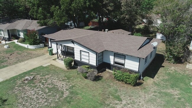 Photo - 2113 Cloverdale St House