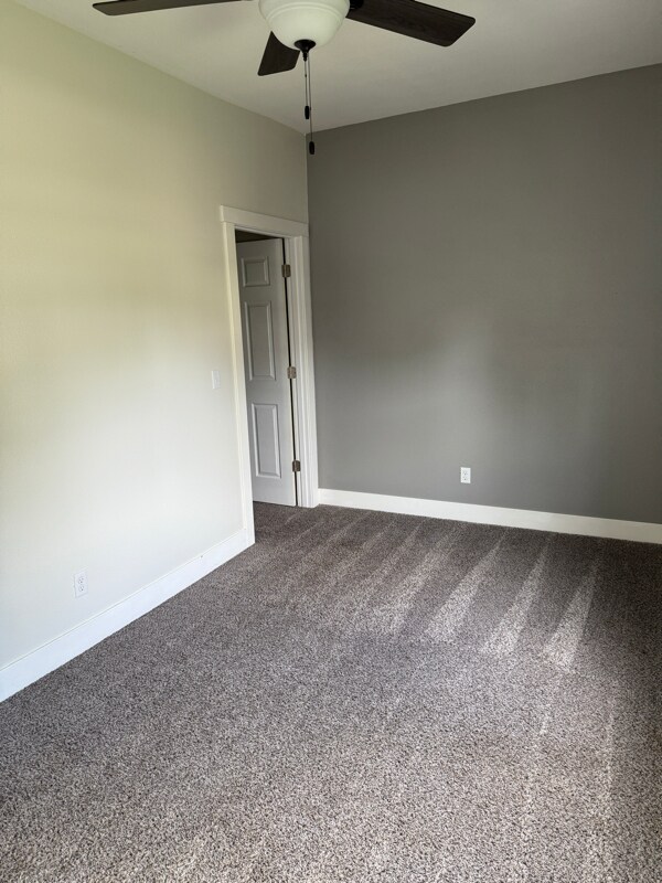 Foto del edificio - 702 9th St SW