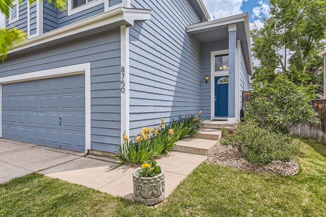 Building Photo - 8750 Redwing Ave