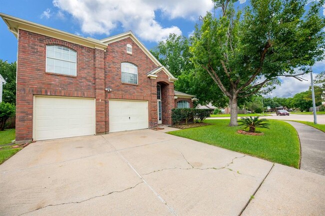 Building Photo - 20431 Apache Lake Dr