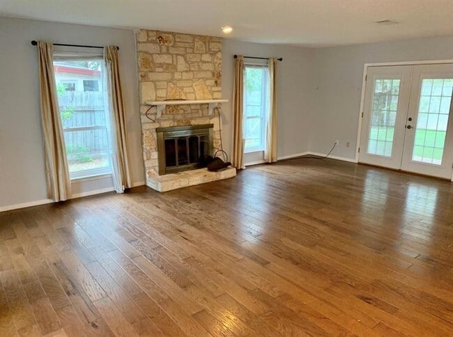 Building Photo - 11502 Tanglebriar Trail