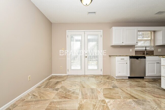 Foto del edificio - 35 Hampton Oaks Dr