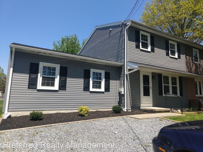 Building Photo - 4 br, 2 bath House - 242 Market Street