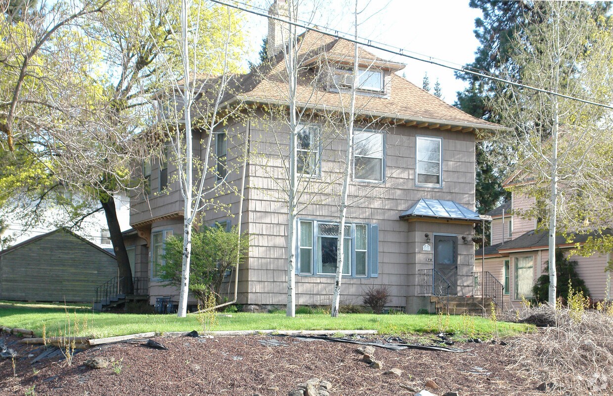 Primary Photo - 2128 W 5th Ave