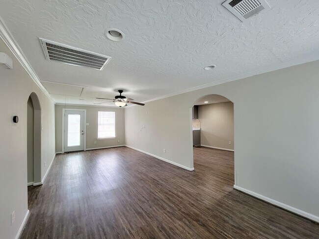 Building Photo - 3416 Europa St