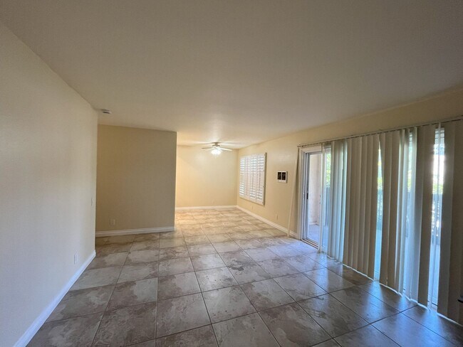 Foto del edificio - Charming 1 Bedroom 1 Bathroom In La Jolla ...
