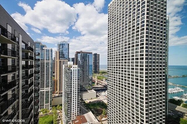 Foto del edificio - 400 E Randolph St