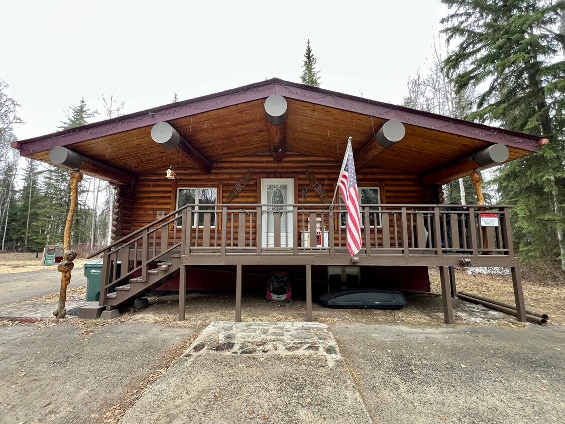Foto principal - Charming 3-Bedroom Home in North Pole, AK ...