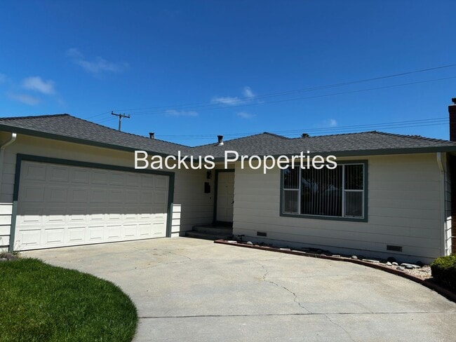 Building Photo - 790 Fairfax Dr