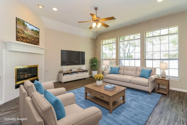 Foto del edificio - 414 Hampton Cir