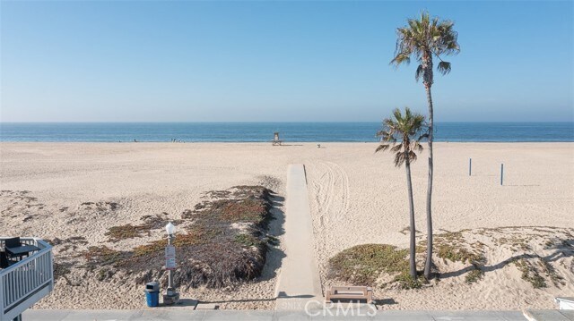 Building Photo - 947 E Balboa Blvd