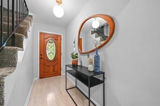 Foto del edificio - 2509 Redleaf Ln