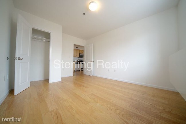 Building Photo - 31-72-72 31st St
