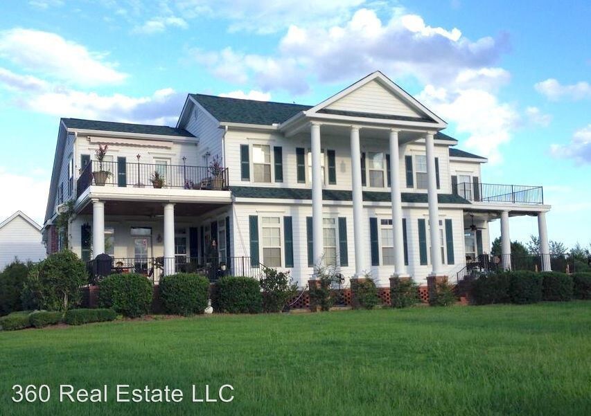 Foto principal - 110 Grand Magnolia Ln