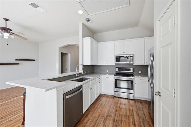 Building Photo - 1020 Hay Stack Ct