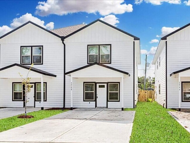 Foto del edificio - 5426 E Houston Rd