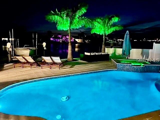Foto del edificio - 6420 4th Palm Point