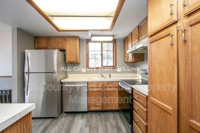 Foto del edificio - 2450 Hampshire Rd