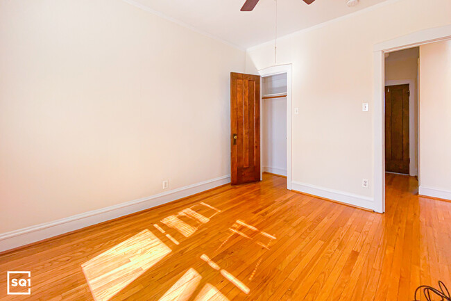 Building Photo - 2946 W Cullom Ave