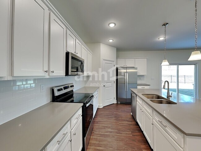 Building Photo - 5252 Blue Mountain Drive