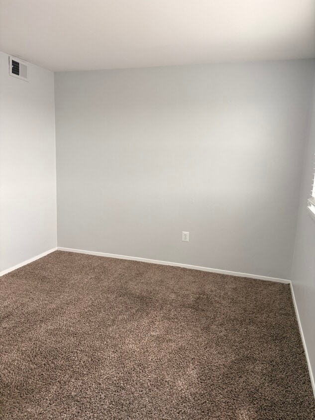 Foto principal - 3415 5th St SE